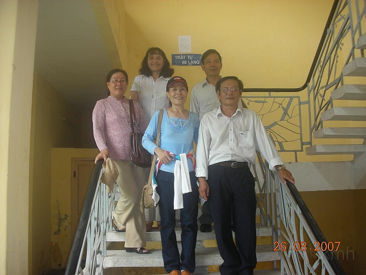O cau thang.JPG - Cầu Thang